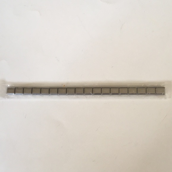 COPY - CHARMED MOMENTS Expandable bracelet, 18 removable attachable segments - Picture 3 of 5